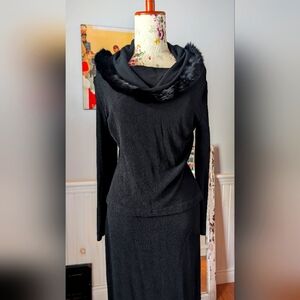 Joseph Ribcoff Designer‎ Elegant Black Sweater with Faux Fur Collar